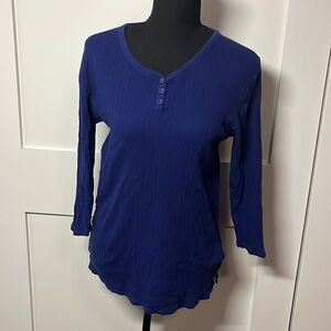 Blue Henley short sleeved Shirt Women’s Medium